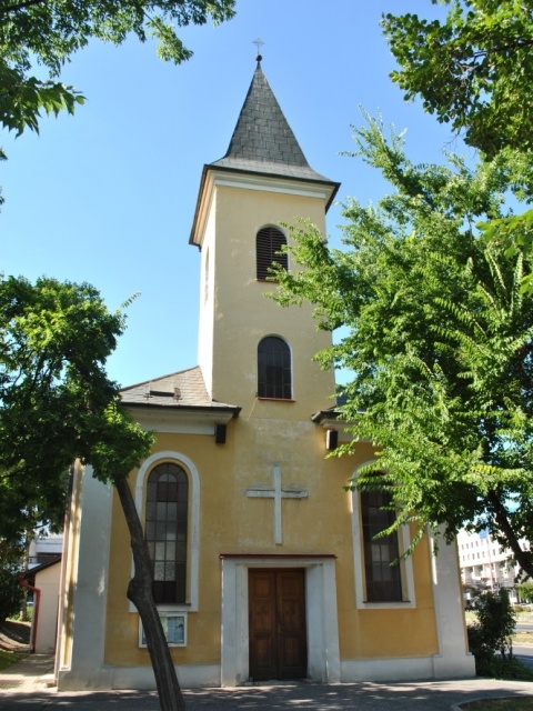 Kostol sv. Michala archanjela – Karlova Ves